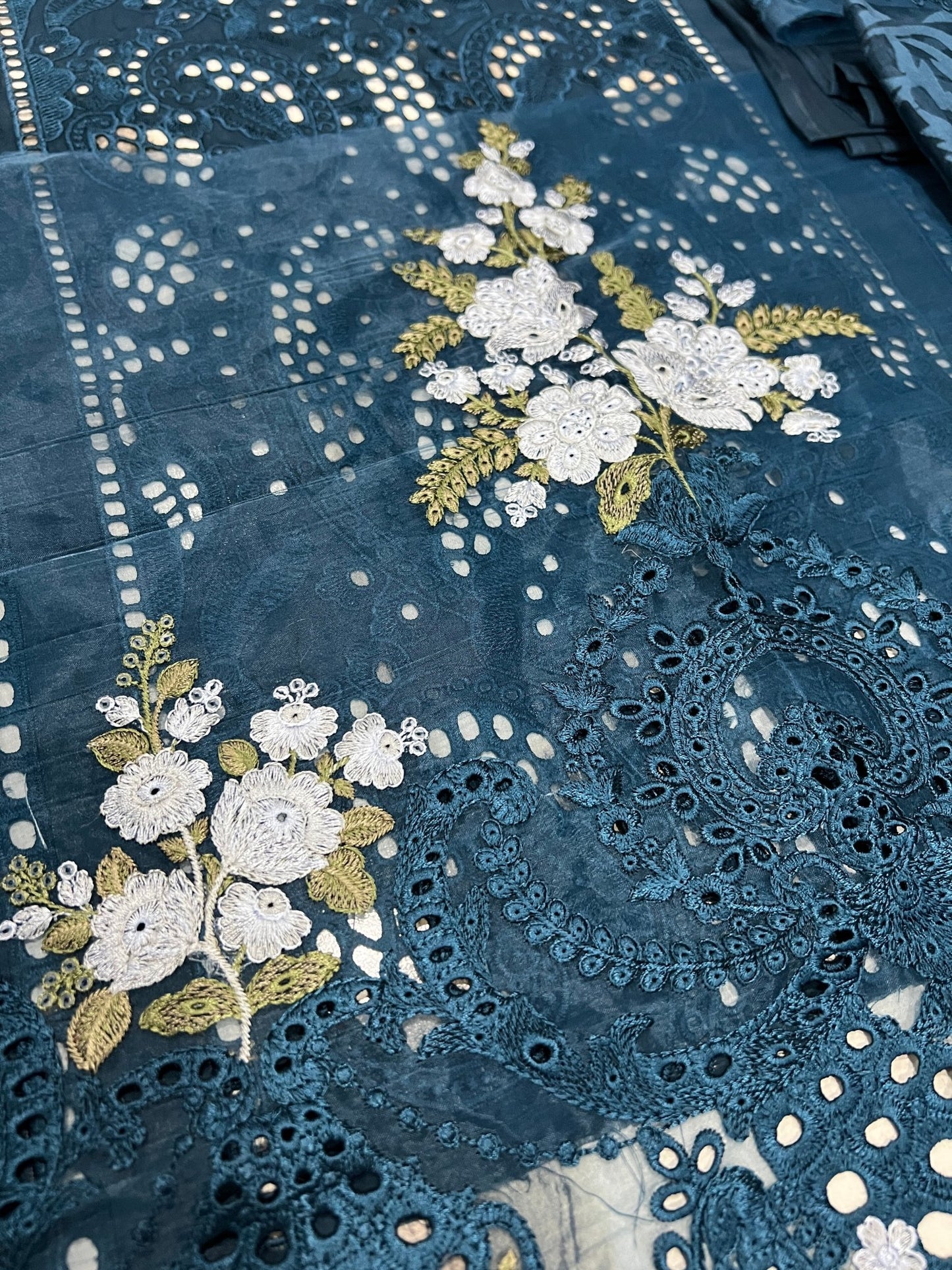 Maria B MB D - 2504 A - Ain Stores