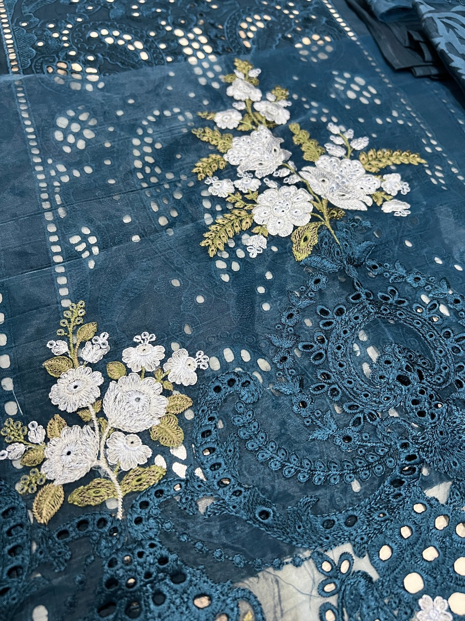 Maria B MB D - 2504 A - Ain Stores